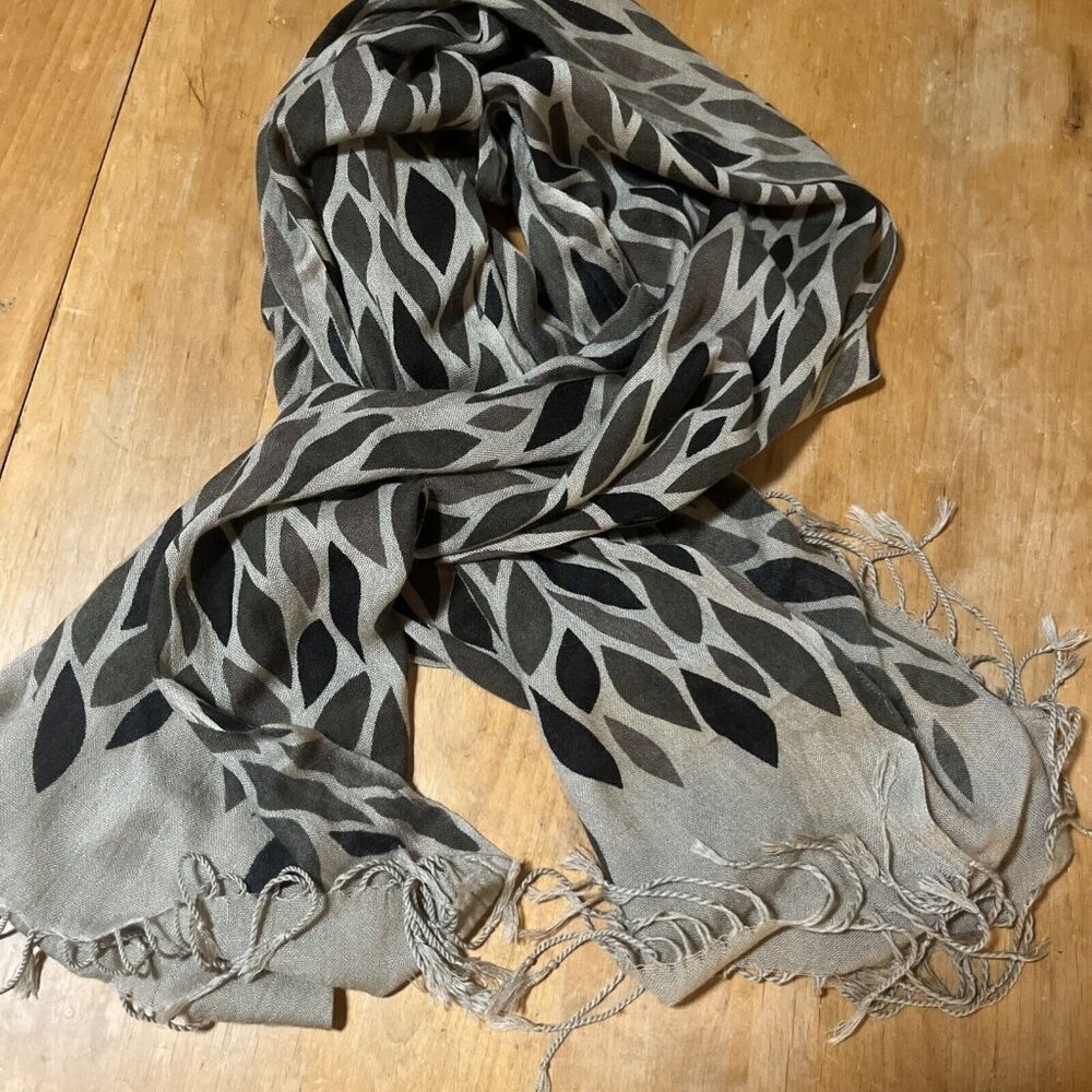 Veond  Scarf  Leaves Olive Green And Tan 28x72” Organic Neutral Fringe